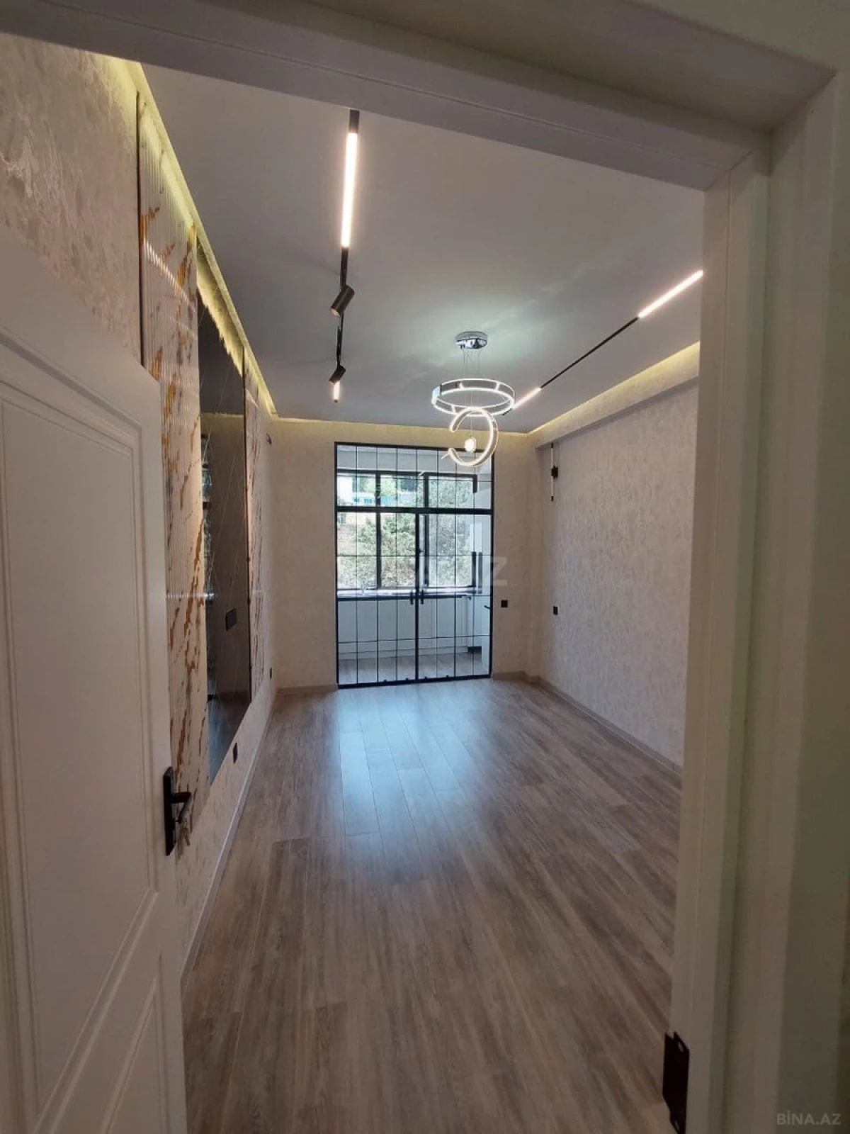 Satılır 2 otaqlı mənzil 58.5 m²