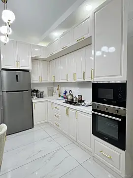 Satılır 2 otaqlı mənzil 85 m²