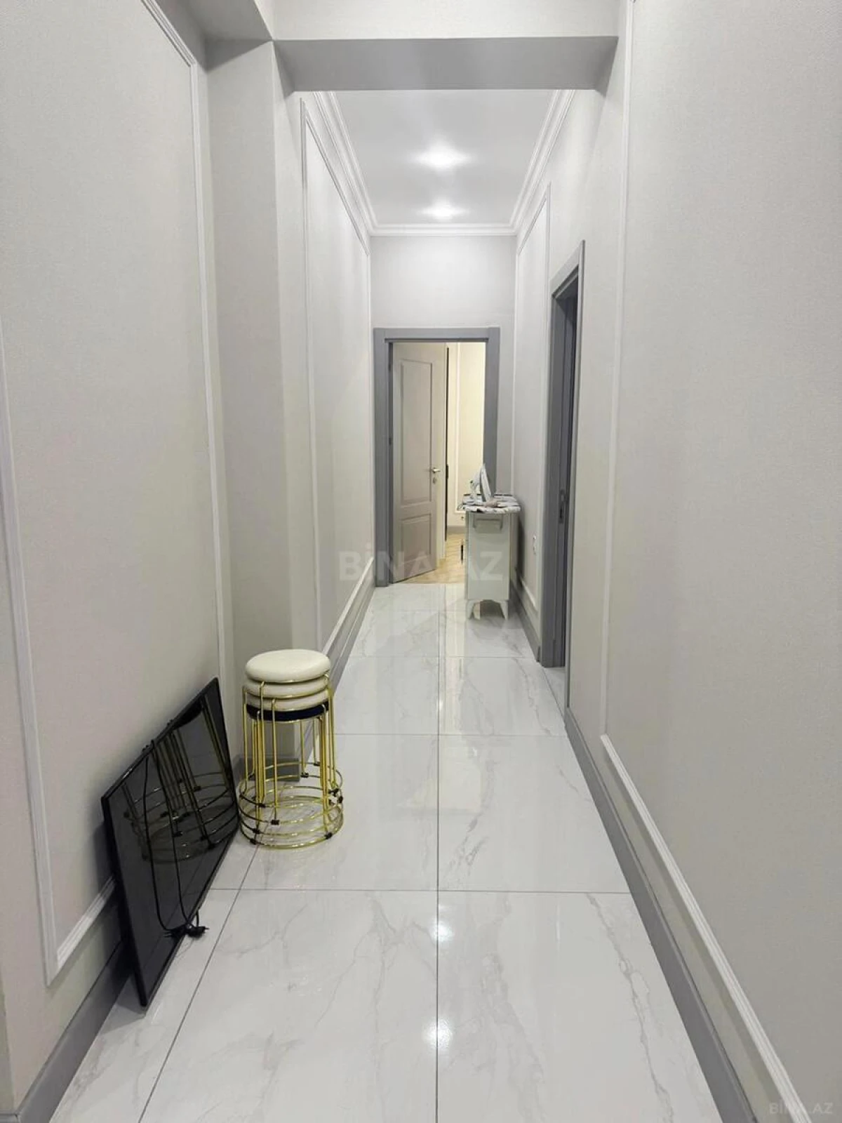 Satılır 2 otaqlı mənzil 85 m²