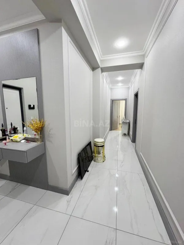 Satılır 2 otaqlı mənzil 85 m²