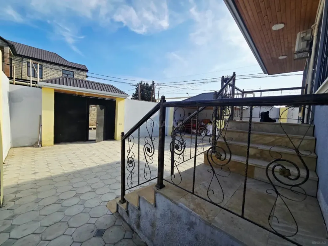 Satılır 3 otaqlı həyət evi 100 m²