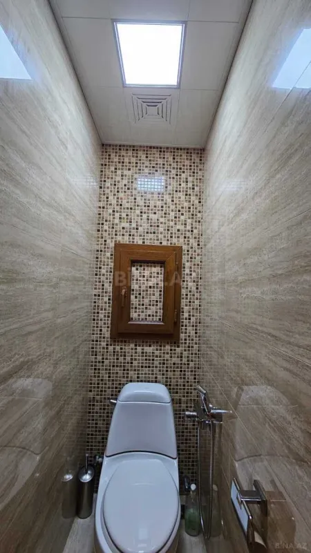 Satılır 5 otaqlı mənzil 130 m²