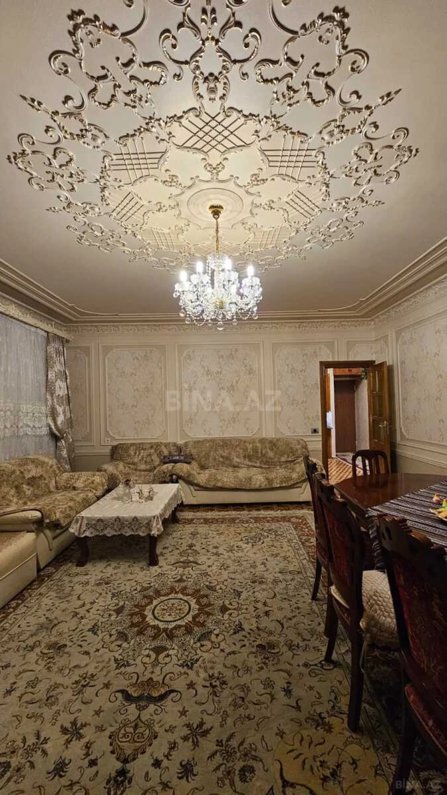 Satılır 5 otaqlı mənzil 130 m²