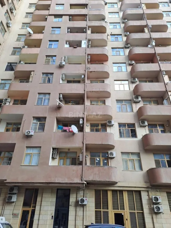 Kirayə verilir 2 otaqlı mənzil 66 m²
