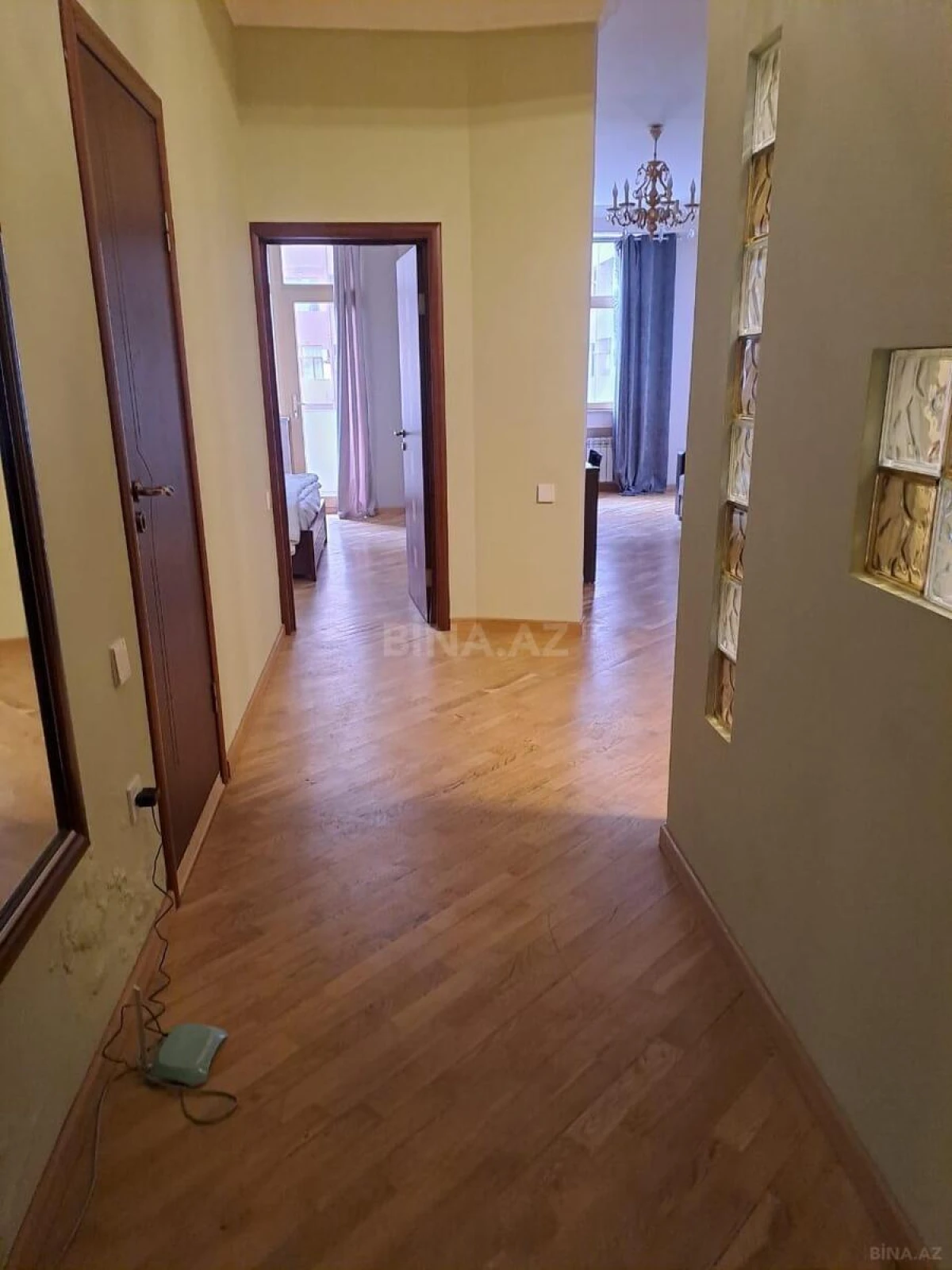 Kirayə verilir 2 otaqlı mənzil 66 m²