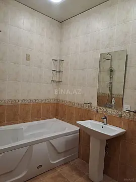 Kirayə verilir 2 otaqlı mənzil 66 m²