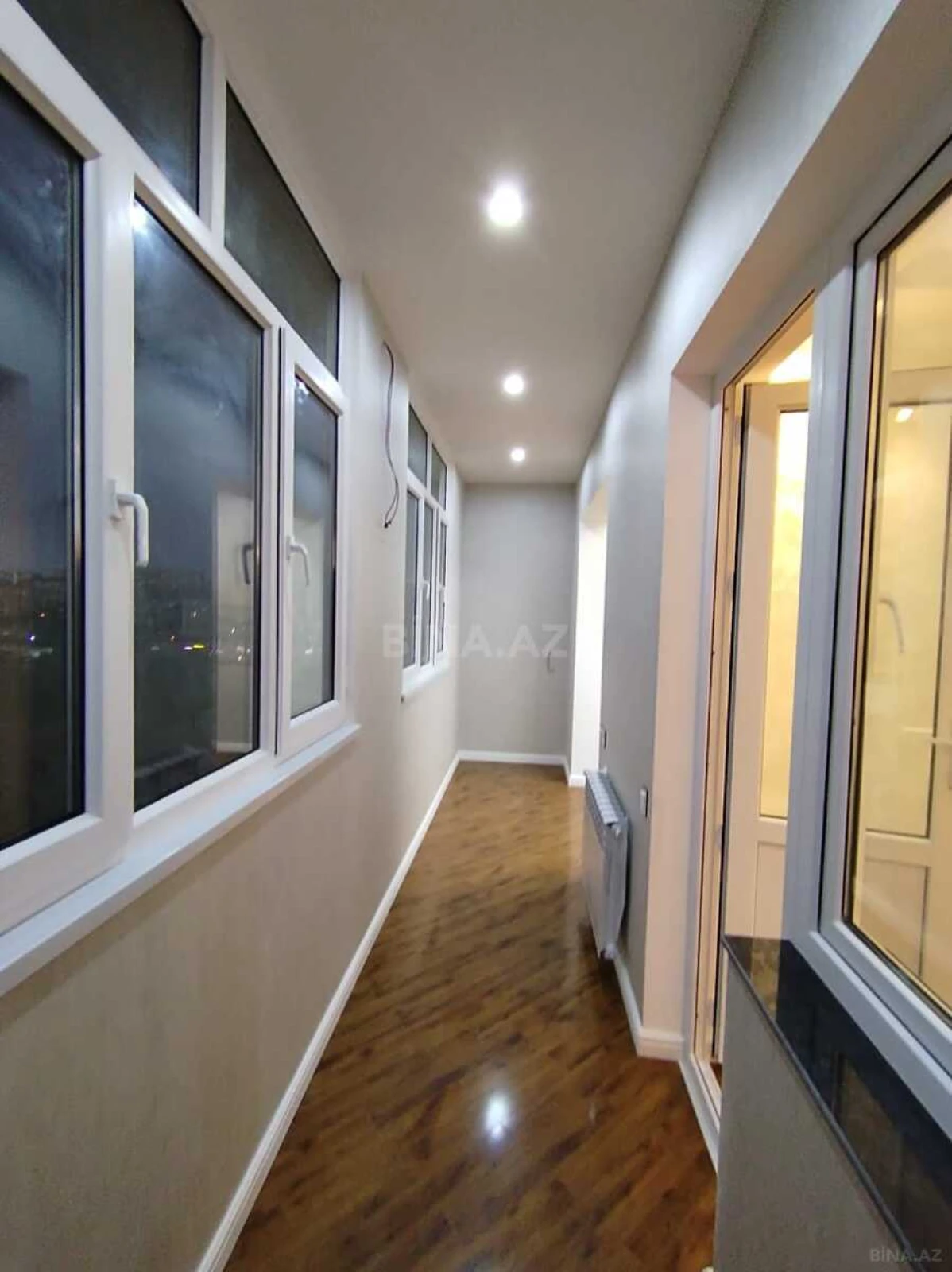 Satılır 2 otaqlı mənzil 62 m²