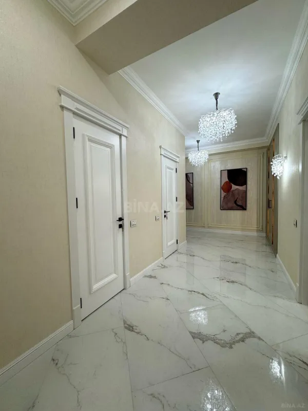 Satılır 3 otaqlı mənzil 120 m²