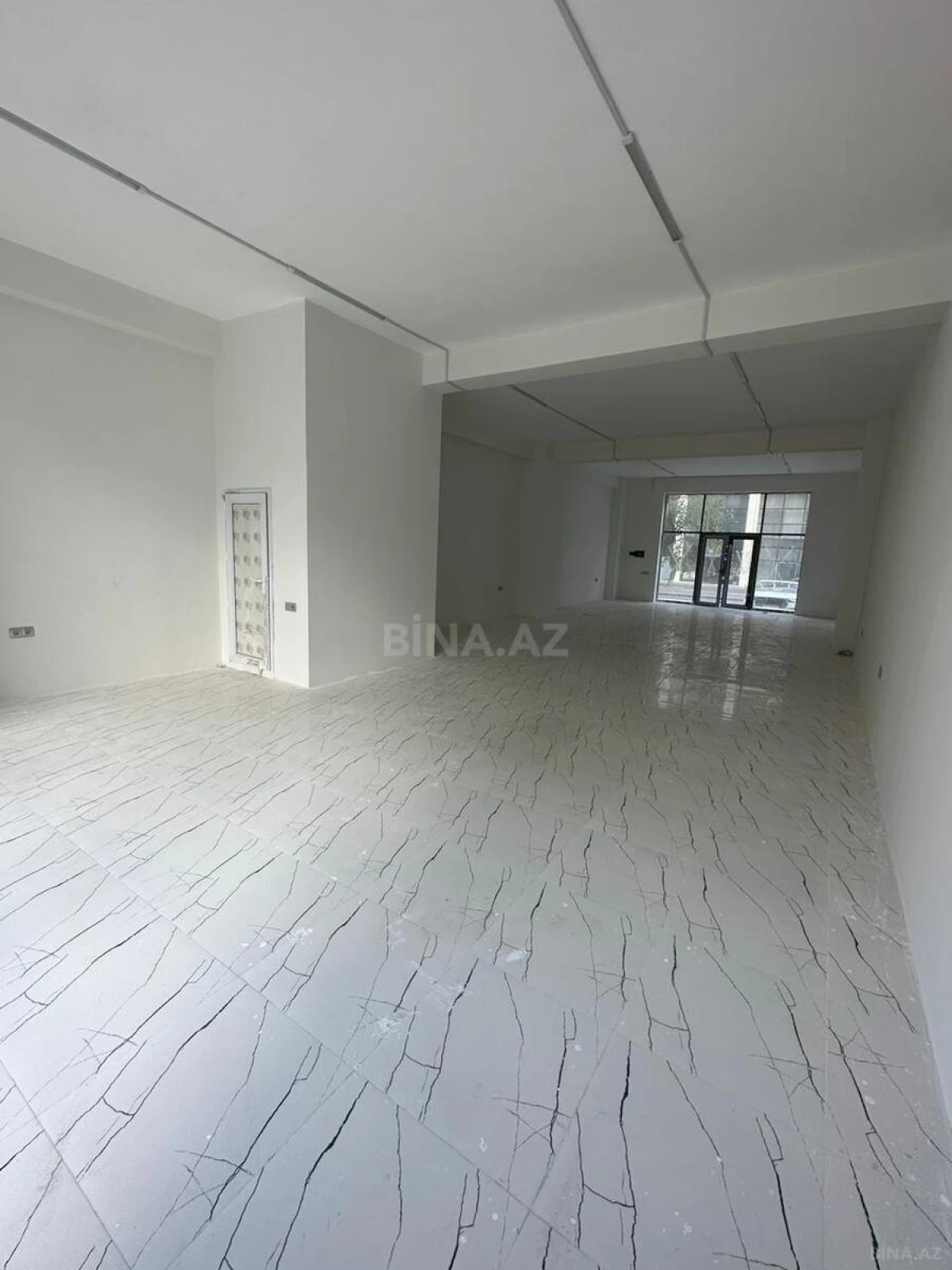 Kirayə verilir obyekt 125 m²