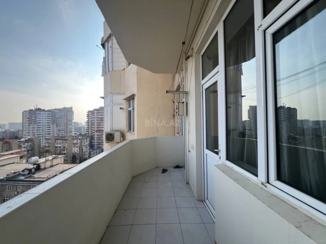 Satılır 2 otaqlı mənzil 90 m²