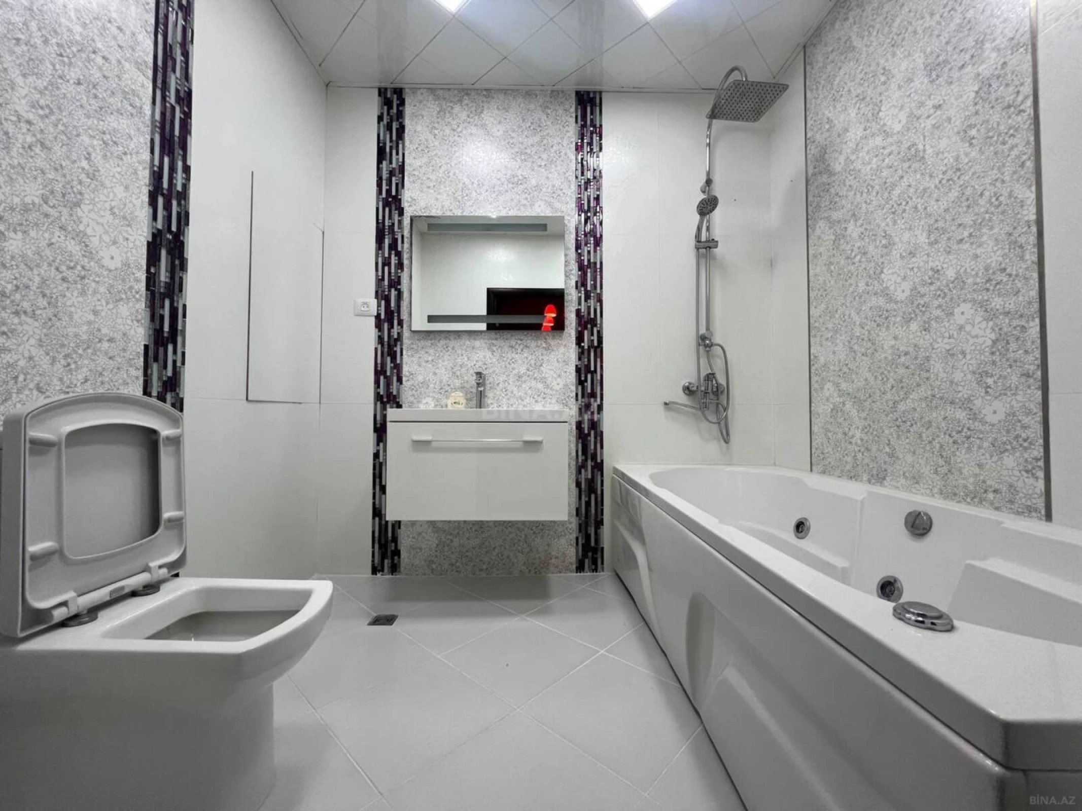 Satılır 2 otaqlı mənzil 90 m²