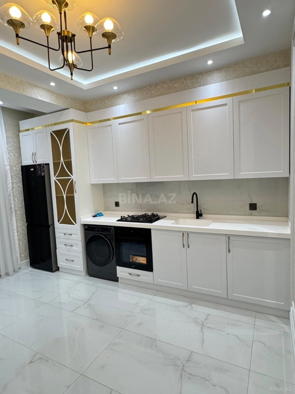 Kirayə verilir 2 otaqlı mənzil 83 m²