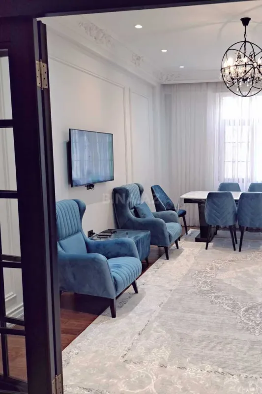 Kirayə verilir 3 otaqlı mənzil 120 m²