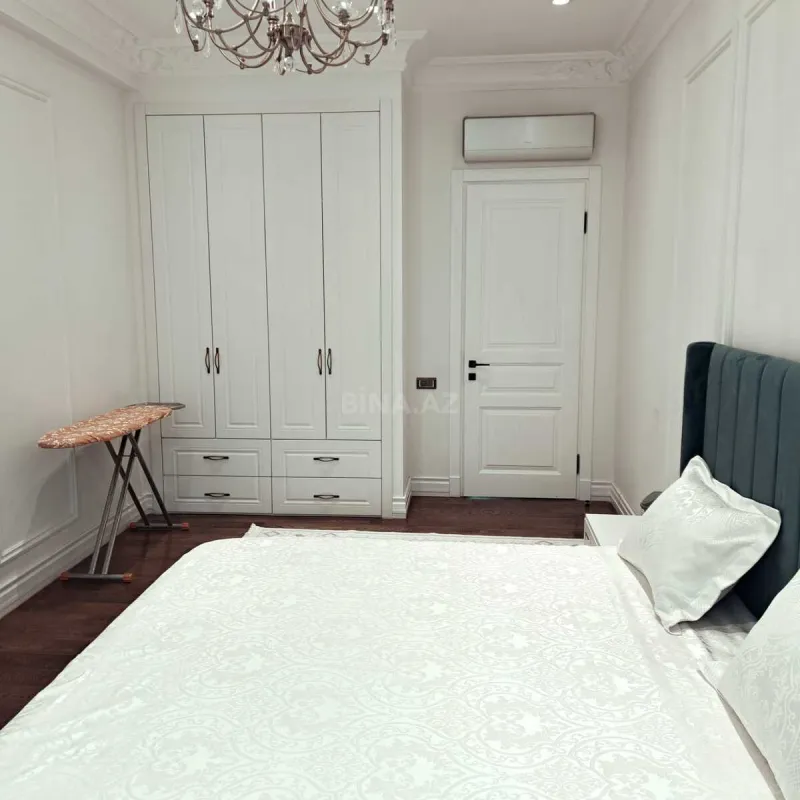 Kirayə verilir 3 otaqlı mənzil 120 m²