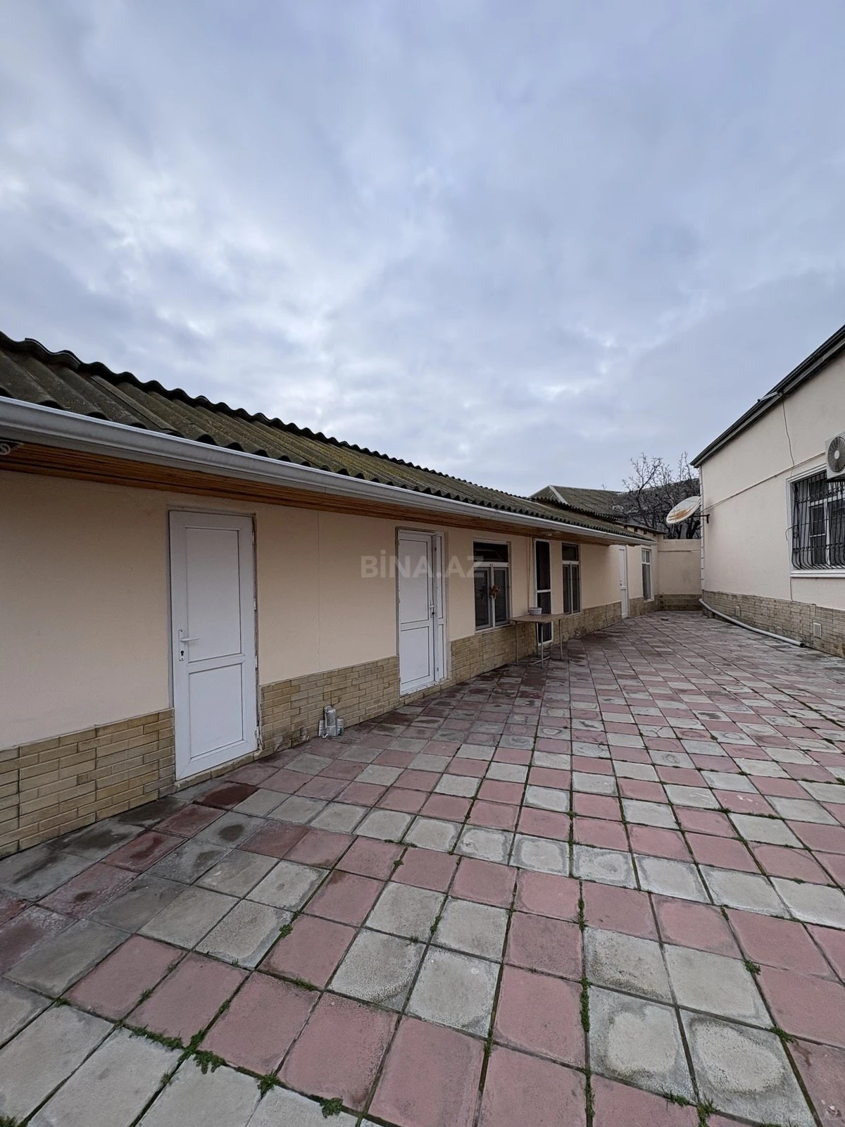 Satılır 4 otaqlı həyət evi 120 m²