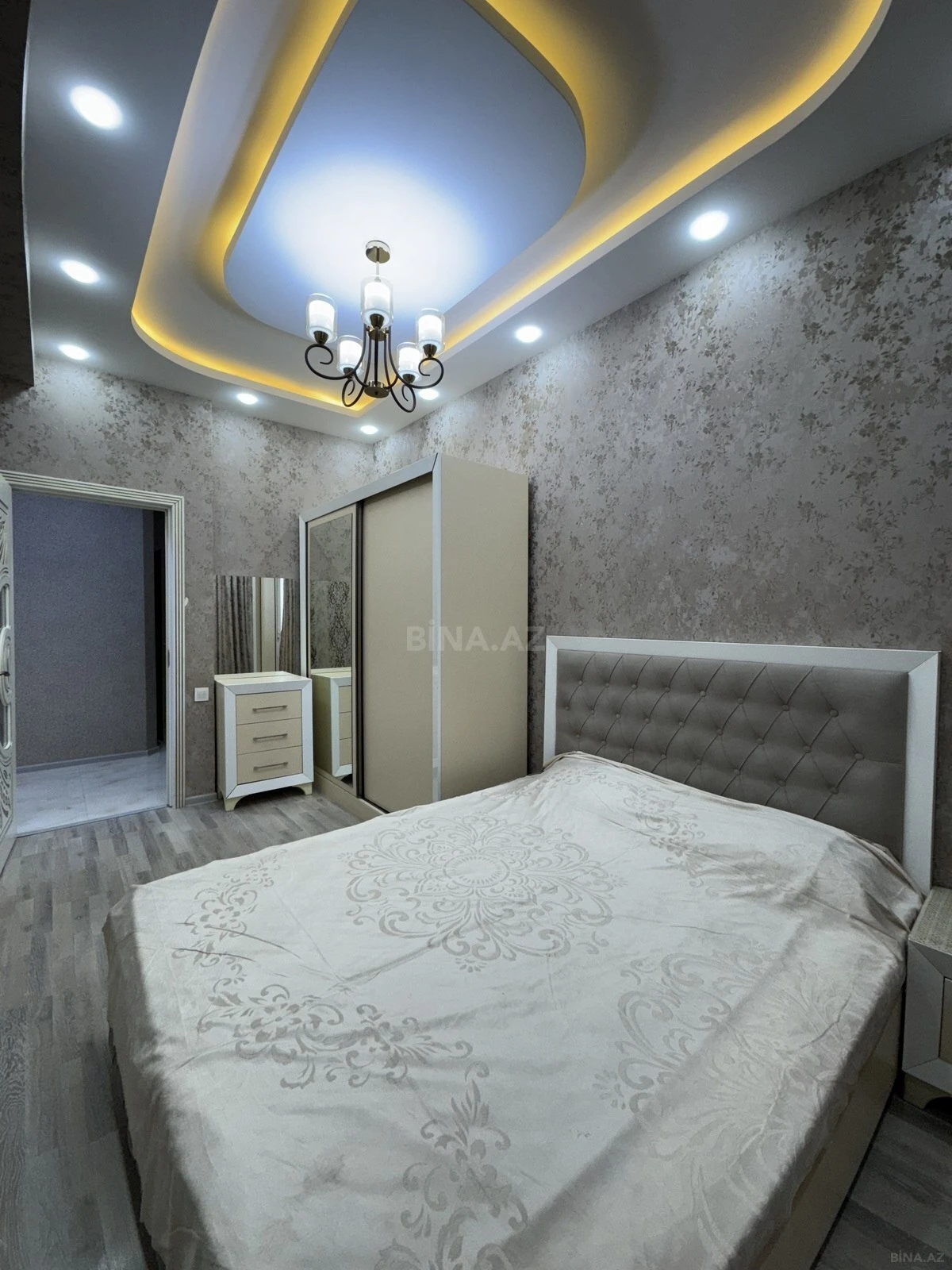 Satılır 2 otaqlı mənzil 65 m²