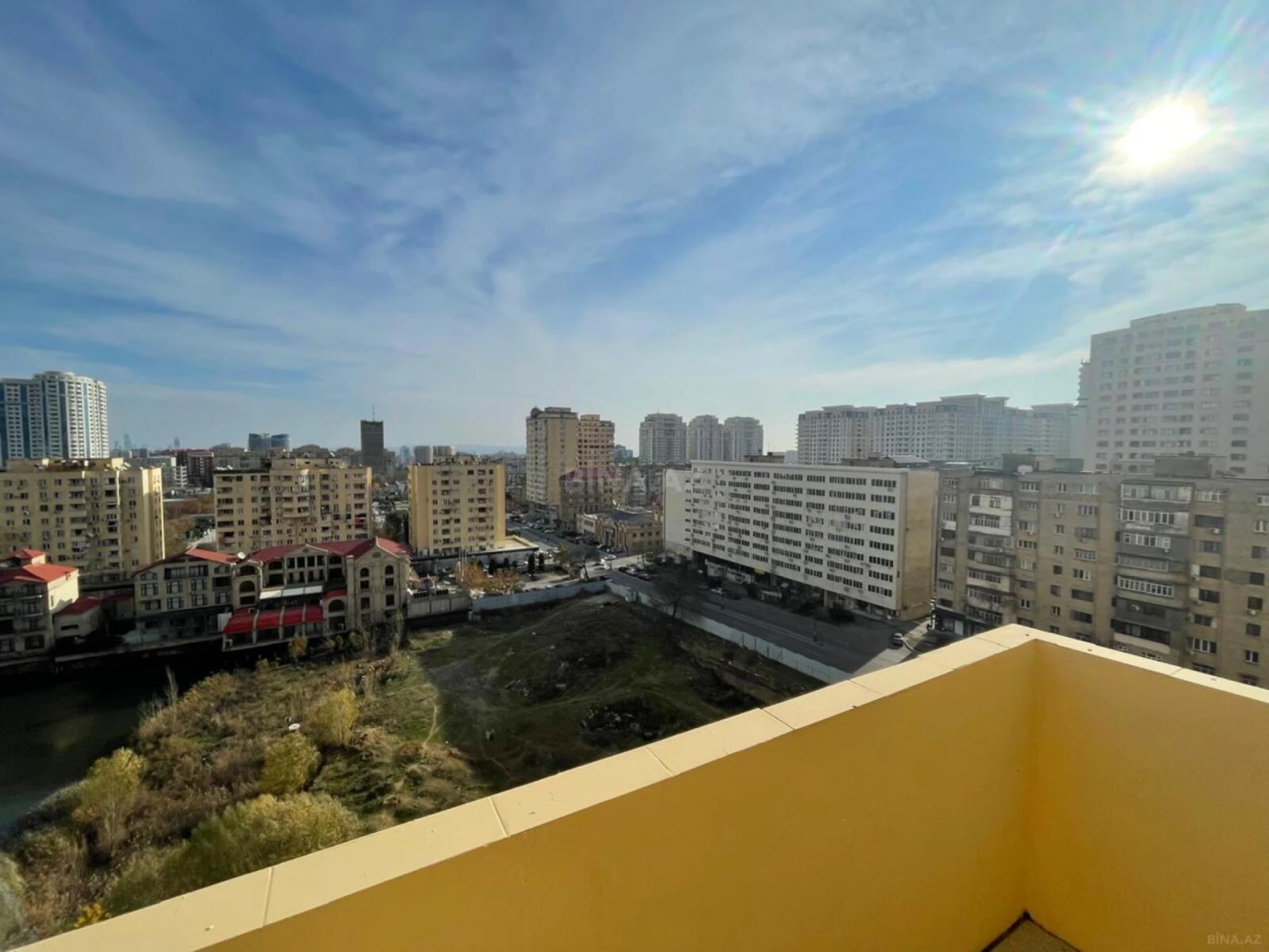 Satılır 3 otaqlı mənzil 120 m²