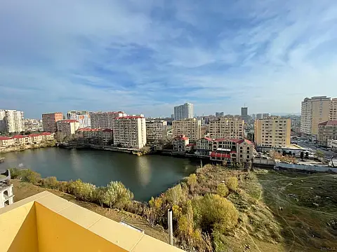 Satılır 3 otaqlı mənzil 120 m² — Bakı, İnşaatçılar 3 otaq 120.00 m²