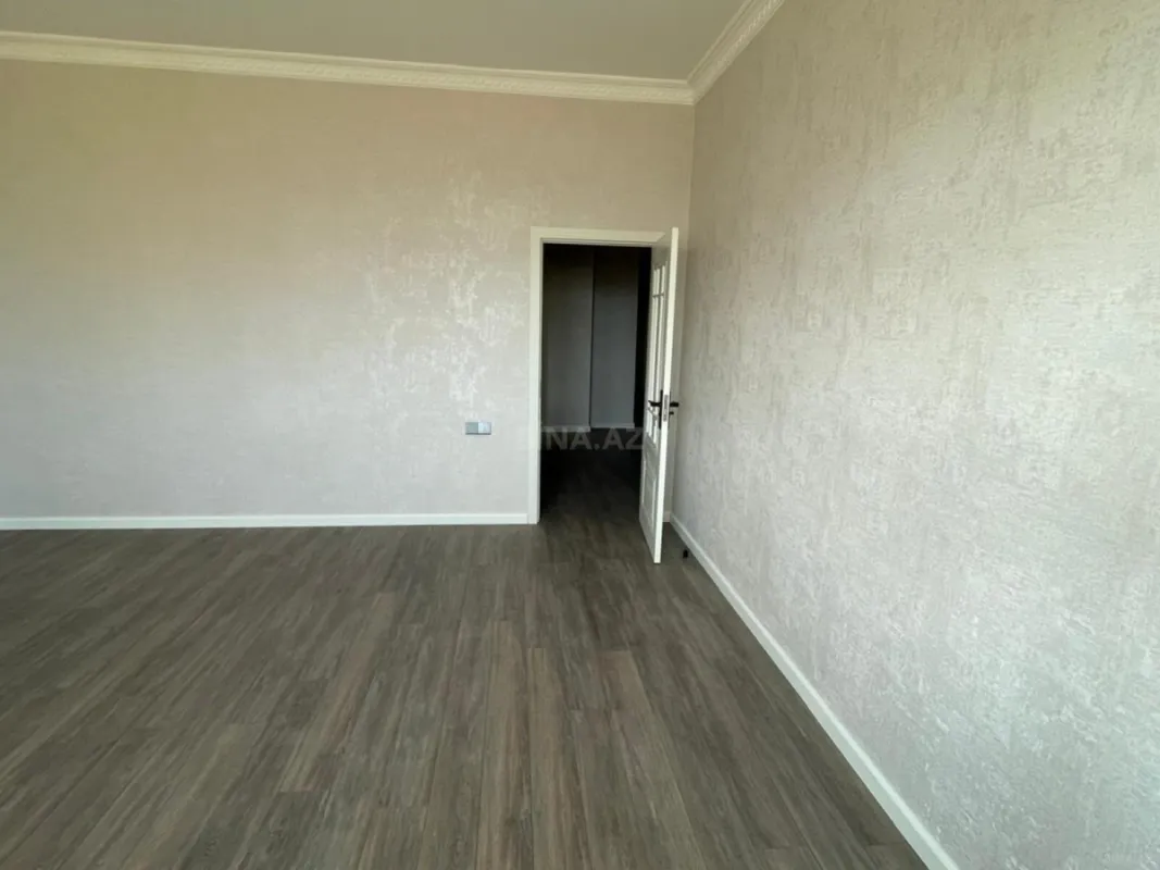Satılır 3 otaqlı mənzil 120 m²