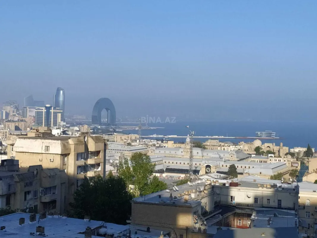 Kirayə verilir 3 otaqlı mənzil 143 m²