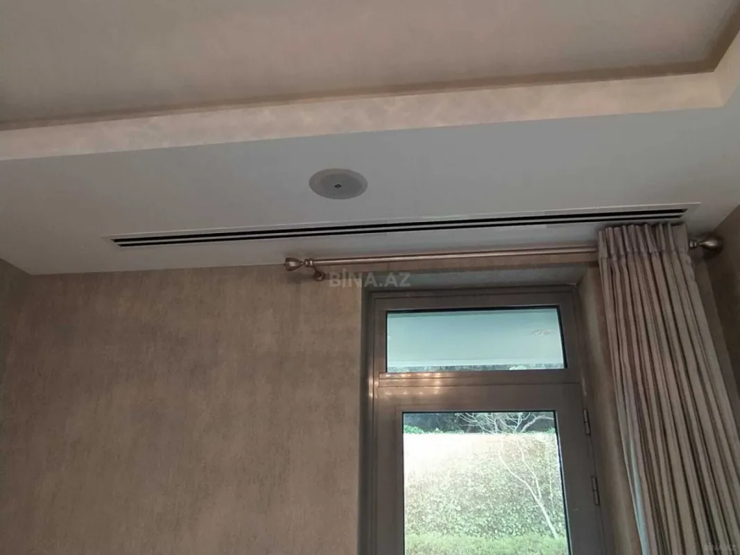 Kirayə verilir 3 otaqlı mənzil 143 m²