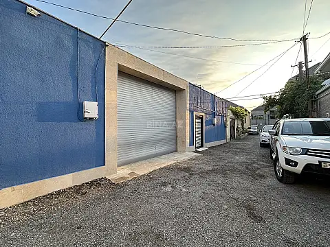 Satılır həyət evi 200 m²