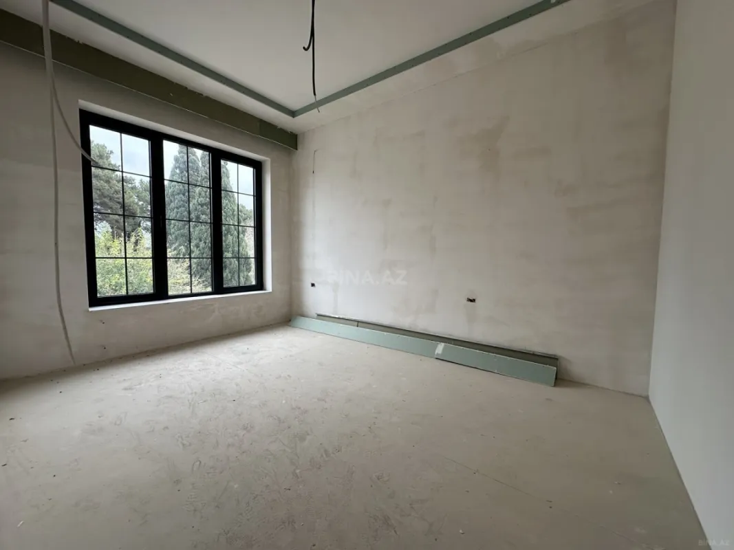 Satılır həyət evi 200 m²