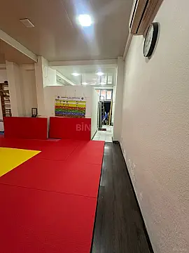 Satılır obyekt 200 m²