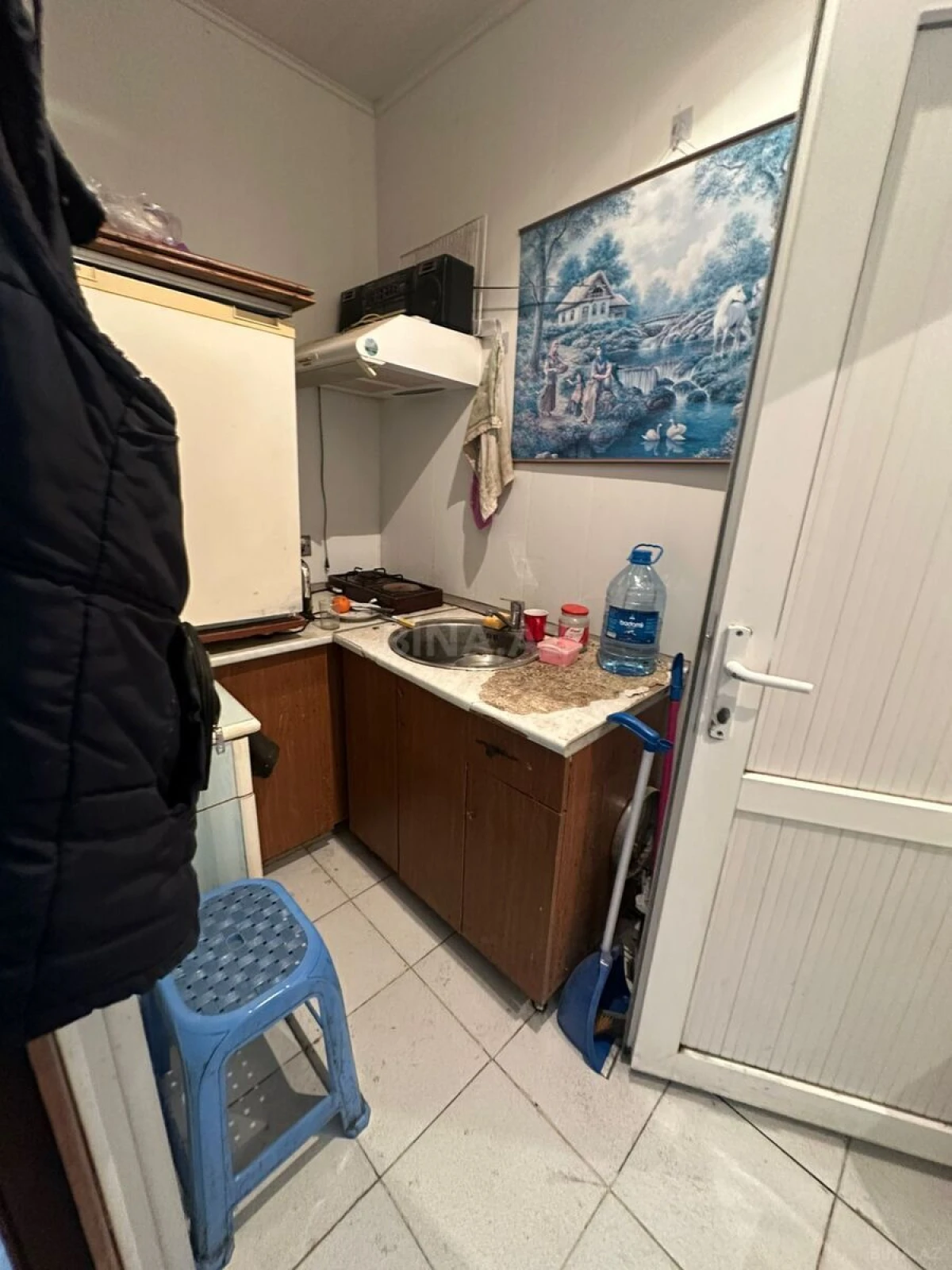 Satılır obyekt 200 m²