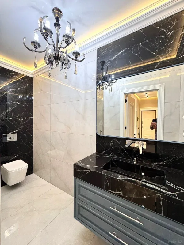 Satılır 2 otaqlı mənzil 86 m²