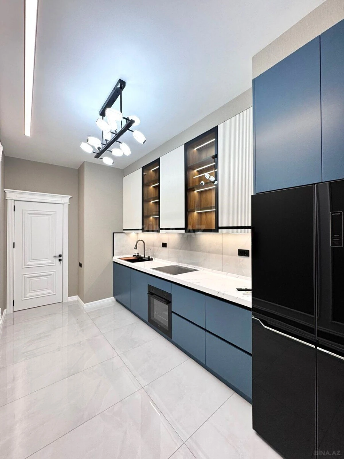 Satılır 2 otaqlı mənzil 86 m²