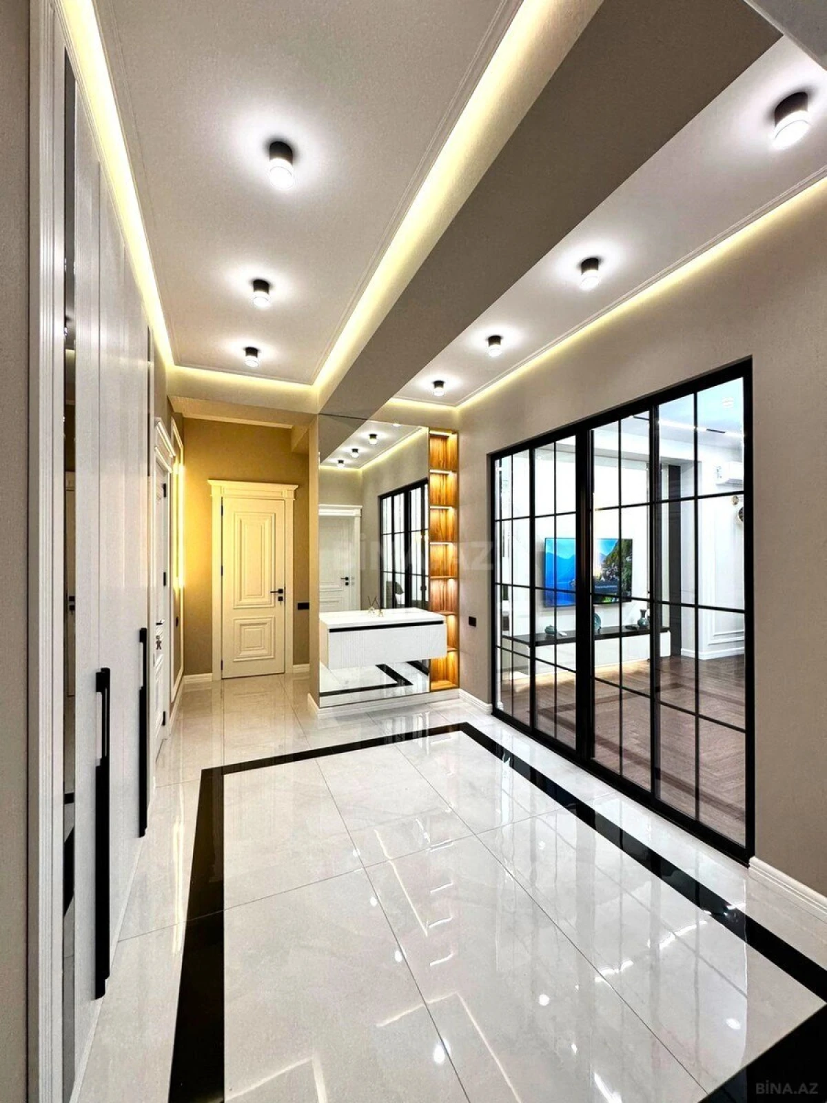 Satılır 2 otaqlı mənzil 86 m²