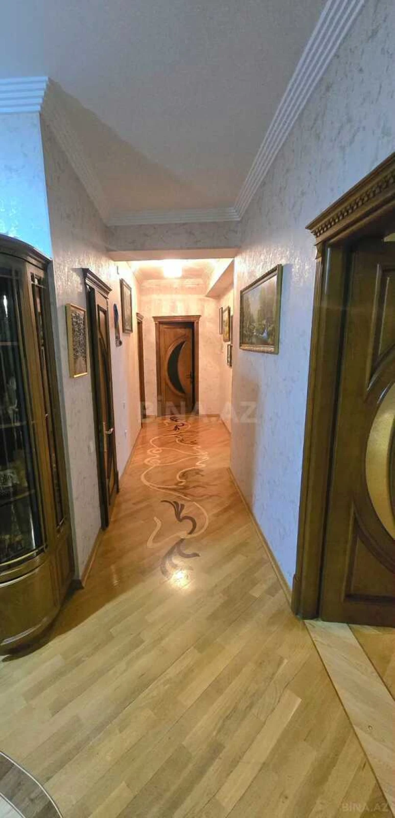 Satılır 3 otaqlı mənzil 150.5 m²