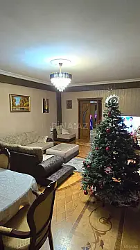 Satılır 3 otaqlı mənzil 150.5 m²