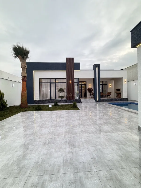 Satılır 4 otaqlı həyət evi 180 m²