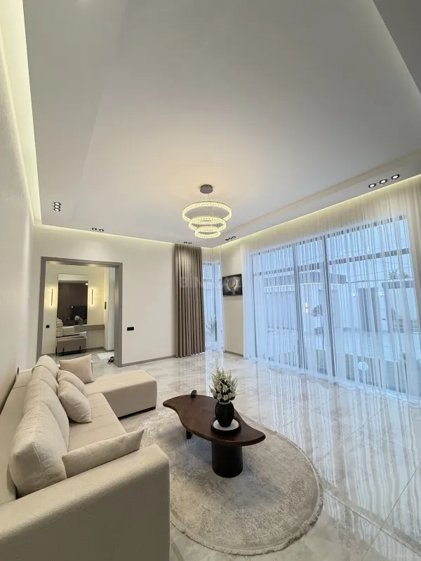 Satılır 4 otaqlı həyət evi 180 m²