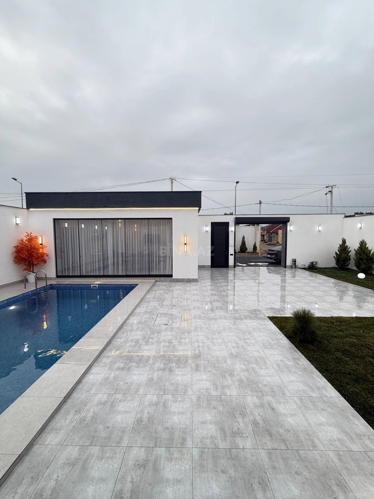 Satılır 4 otaqlı həyət evi 180 m²