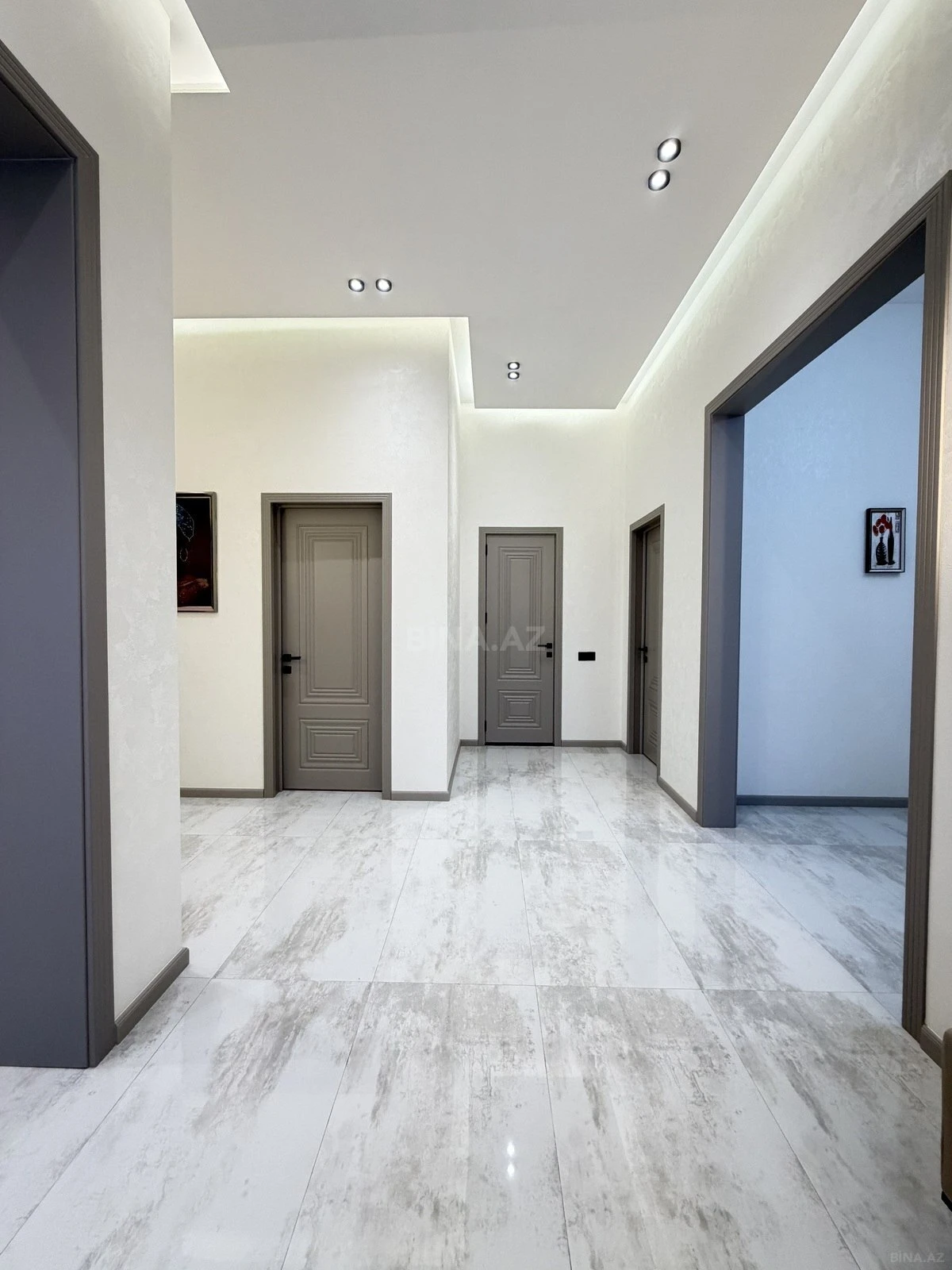 Satılır 4 otaqlı həyət evi 180 m²