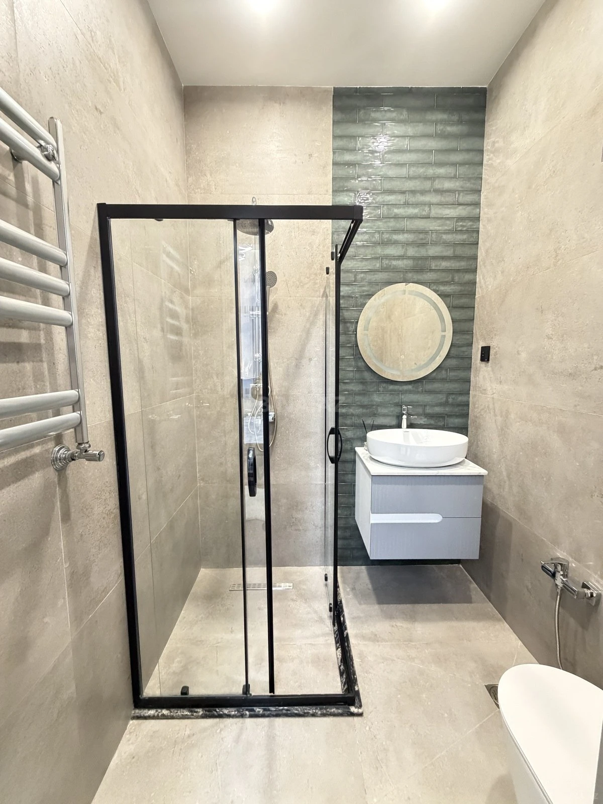 Satılır 4 otaqlı həyət evi 180 m²