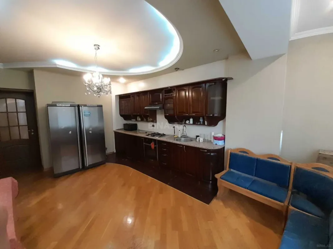 Satılır 3 otaqlı mənzil 165 m²