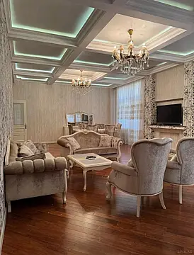 Kirayə verilir 4 otaqlı mənzil 180 m² — Bakı, Nizami 4 otaq 180.00 m²