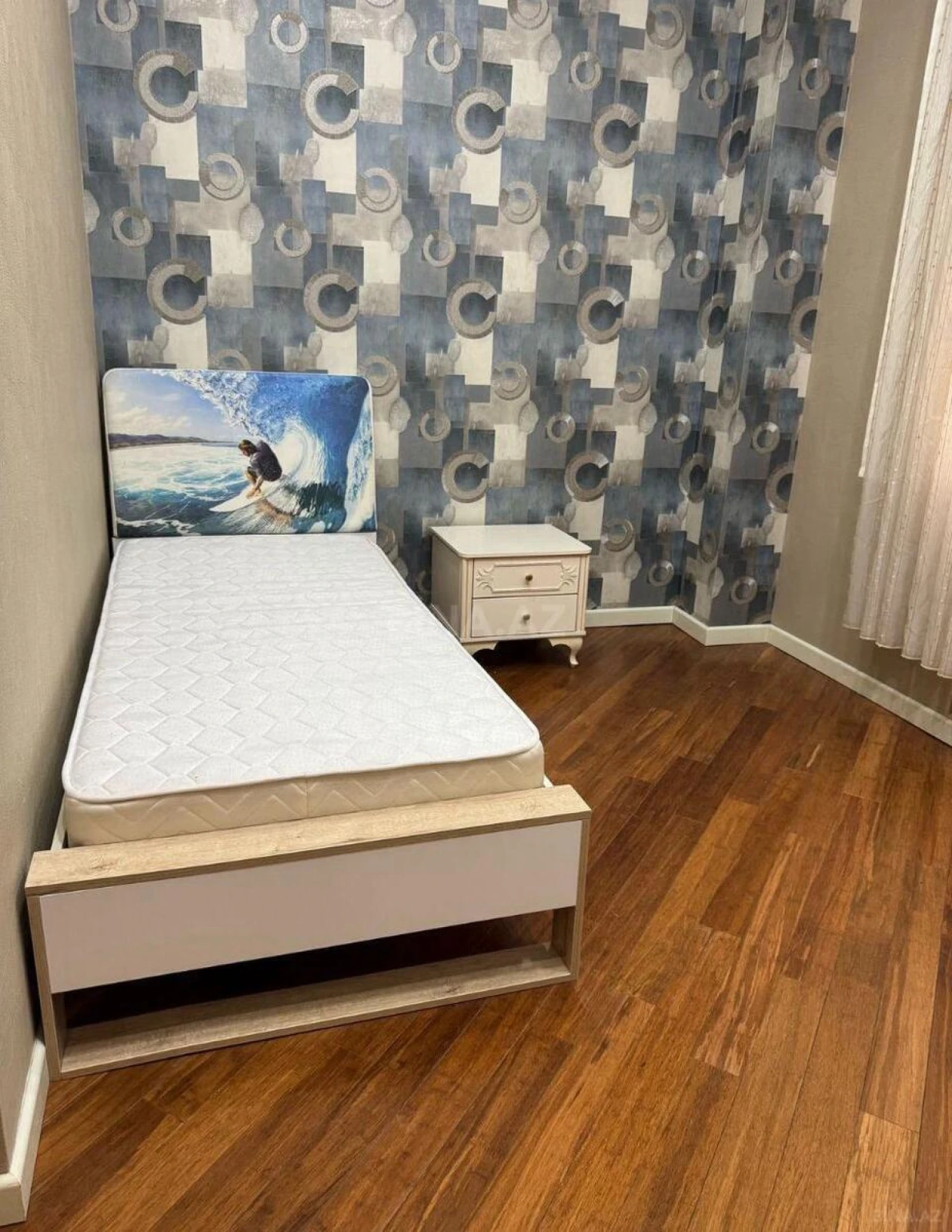 Kirayə verilir 4 otaqlı mənzil 180 m²