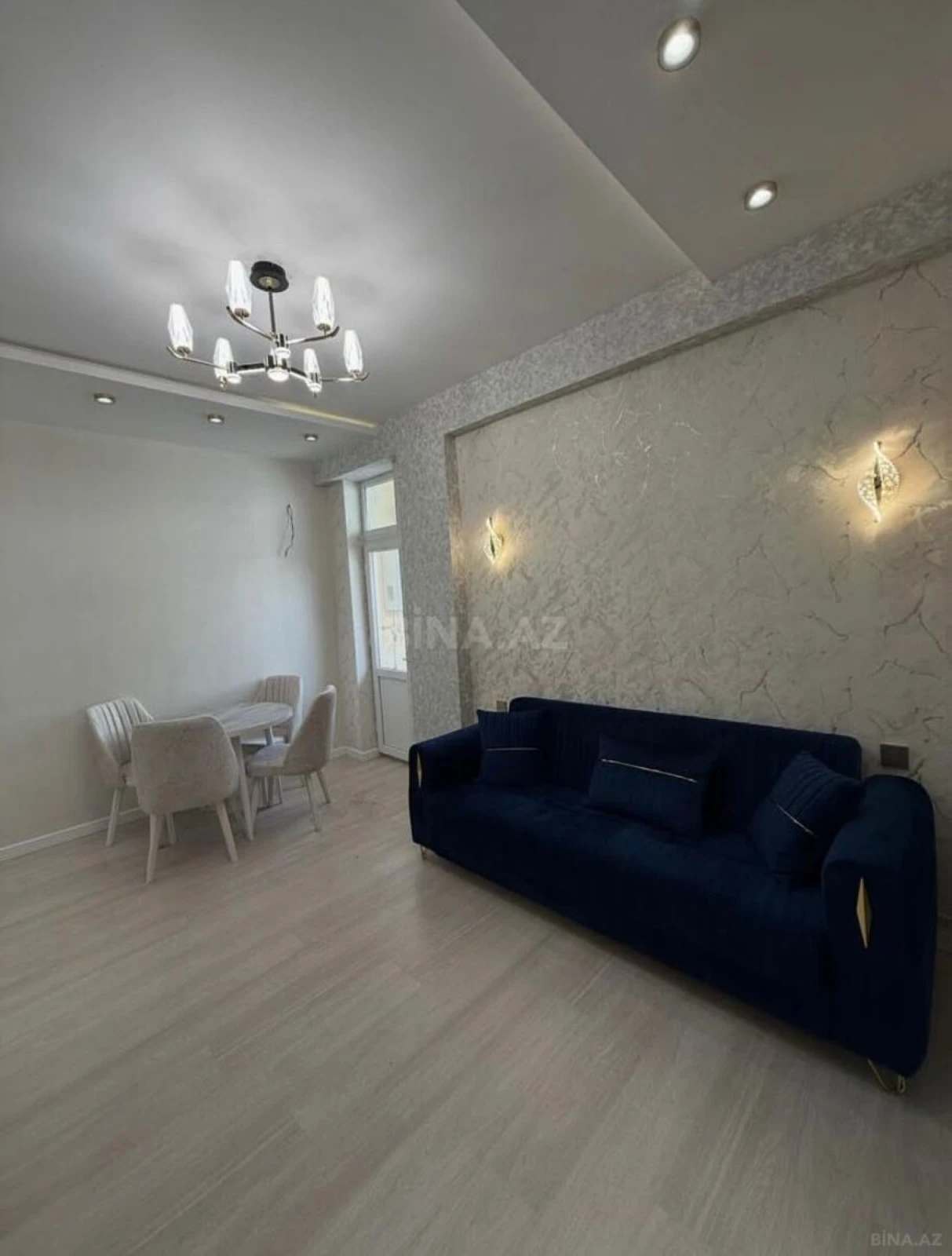 Satılır 2 otaqlı mənzil 55 m²