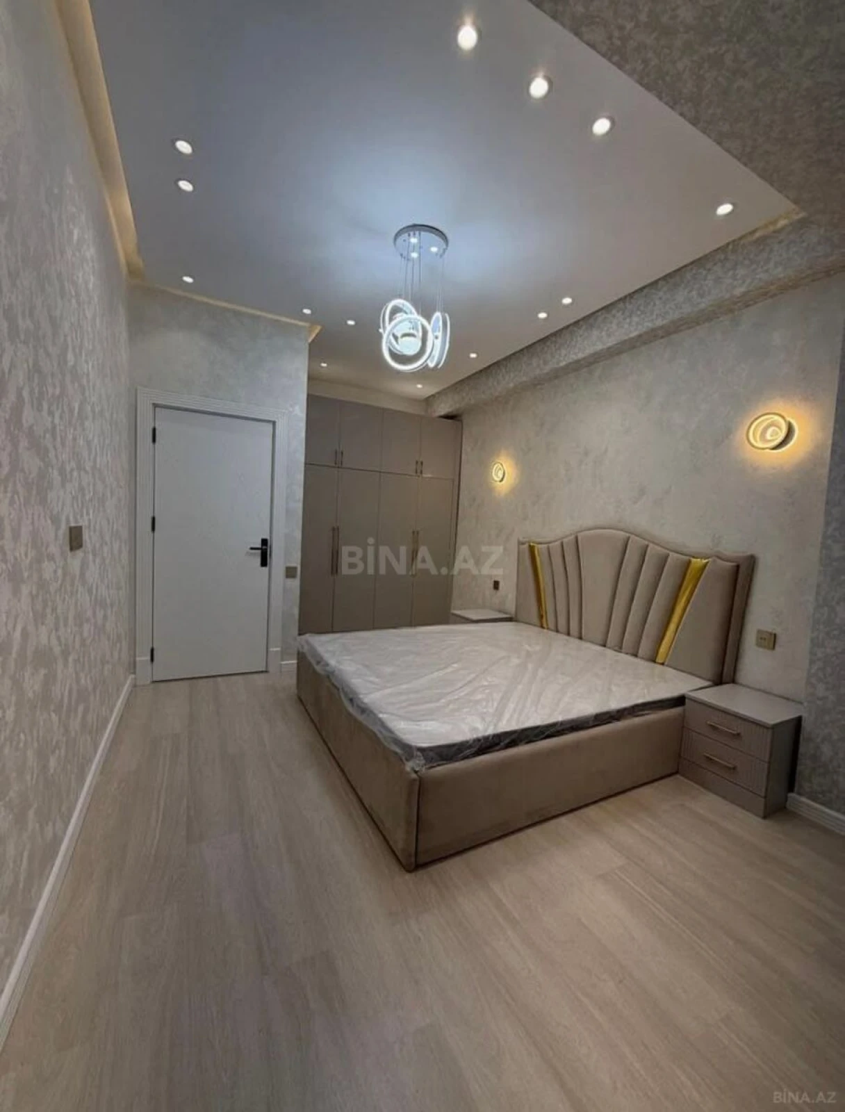 Satılır 2 otaqlı mənzil 55 m²