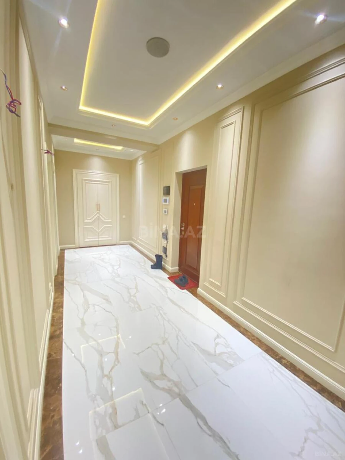 Kirayə verilir 2 otaqlı mənzil 90 m²