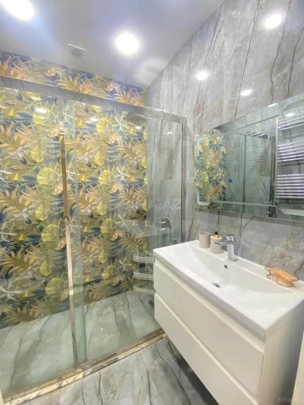 Kirayə verilir 2 otaqlı mənzil 90 m²