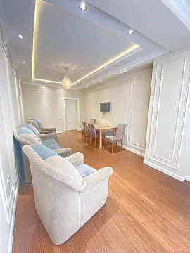 Kirayə verilir 2 otaqlı mənzil 90 m²