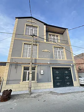Satılır 7 otaqlı həyət evi 250 m²