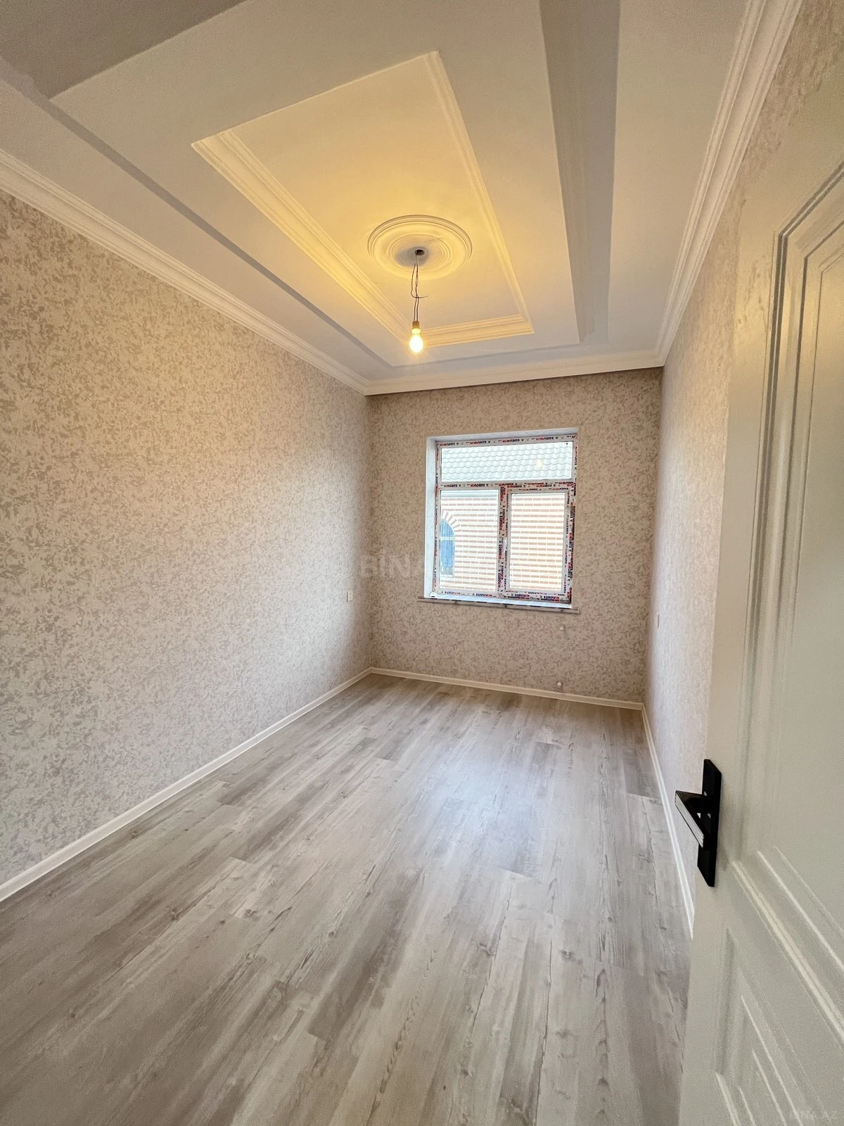 Satılır 7 otaqlı həyət evi 250 m²
