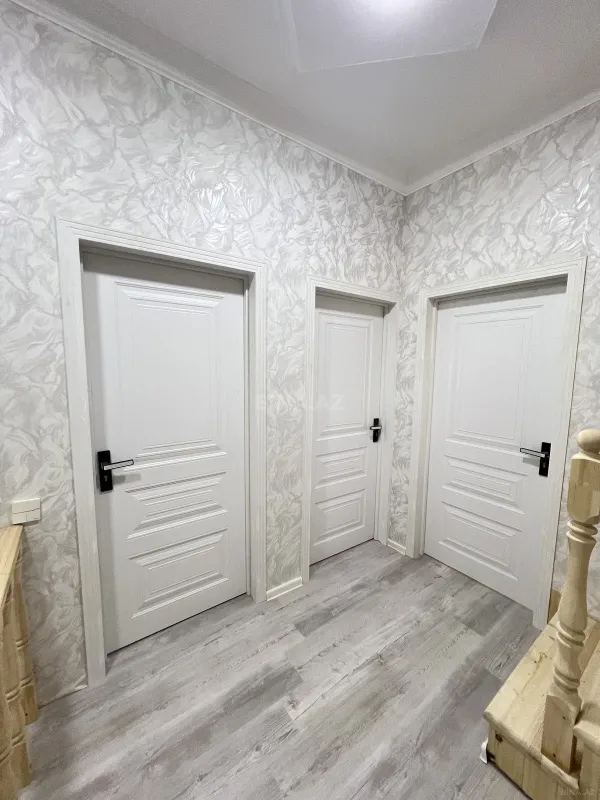 Satılır 7 otaqlı həyət evi 250 m²